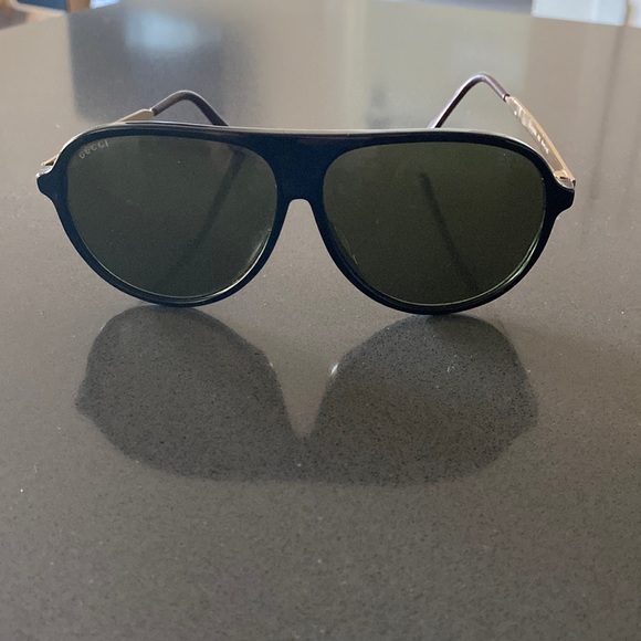 Gucci sunglasses - Picture 1 of 6